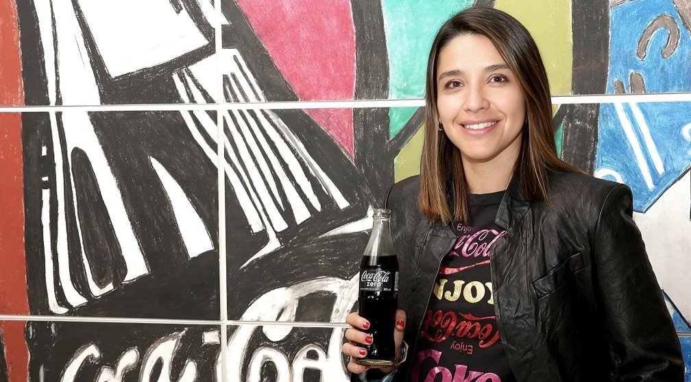 “COMPARTE UNA COCA-COLA”: MARÍA TERESA PÉREZ